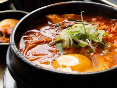 季節の変わり目にスンドゥブチゲ🌶️ 白玖 (40) 静岡県（出張性感マッサージ