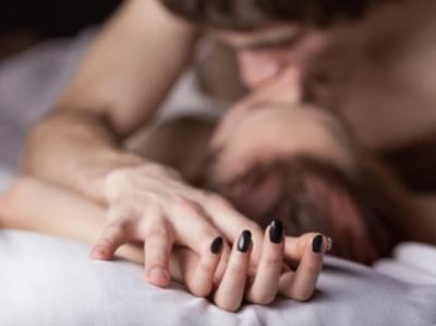 奥のほうが熱を帯びて 椎名 (52) 東京都（出張性感マッサージ