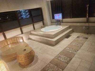 To-ji (32) 沖縄 萬天堂 / 出張性感マッサージ