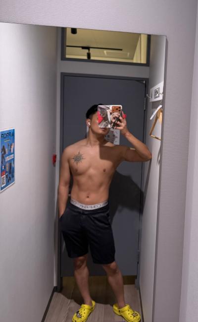 《背中まで語るトレーニング》** 風羽 (34) 京都府（出張性感マッサージ