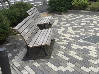 道路脇のベンチ 筧 (52) 埼玉県（出張性感マッサージ